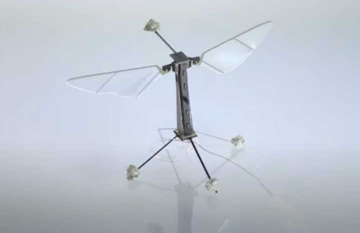 Пять пугающих технологий из «Черного зеркала», которые существуют в реальной жизни